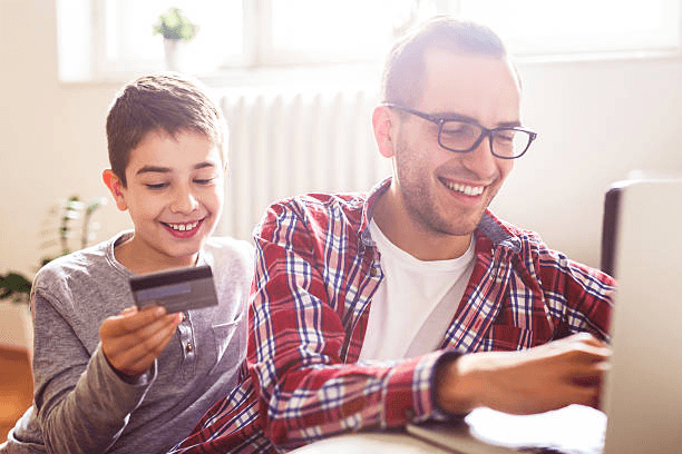 18 Yaş Altı Kredi Kartı Veren Bankalar 2026: Aile Onaylı En İyi Kartlar